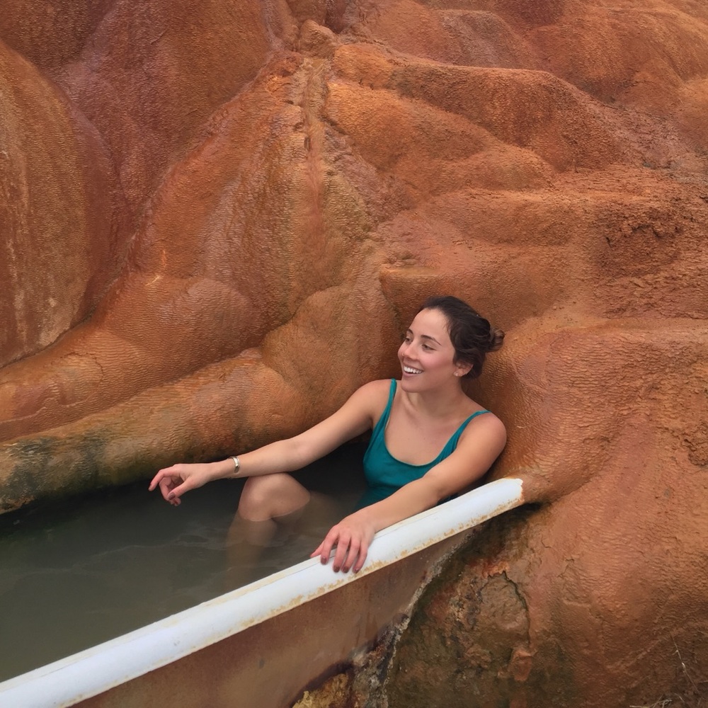 About your posher, Victoria🌸